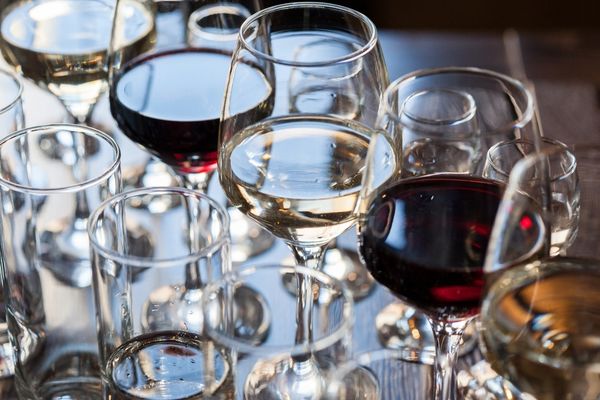 An Easy Guide to the 5 Main Wine Characteristics